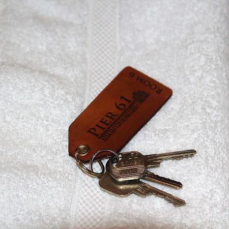 Pier 61 Guest Accommodation ヘイスティングス エクステリア 写真